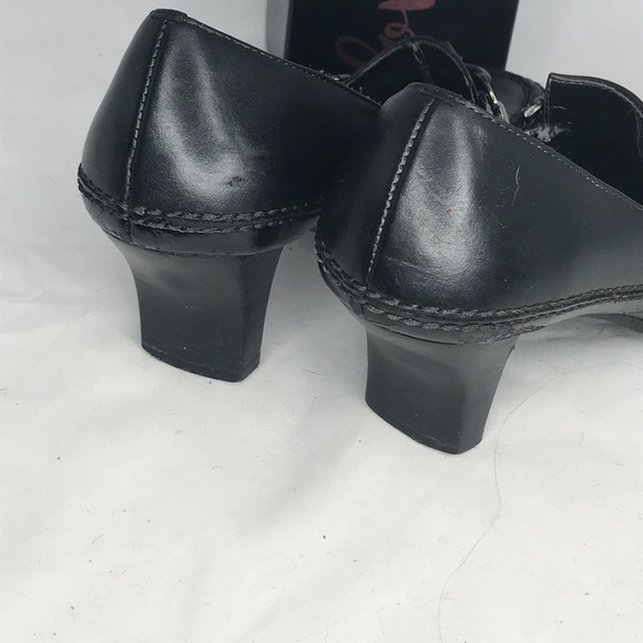 3/$15 NICKELS SoFT Mitre SHOES 8 M pls read - Picture 6 of 7